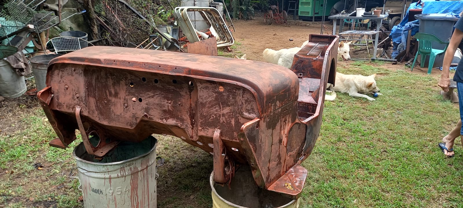Bare tub front view